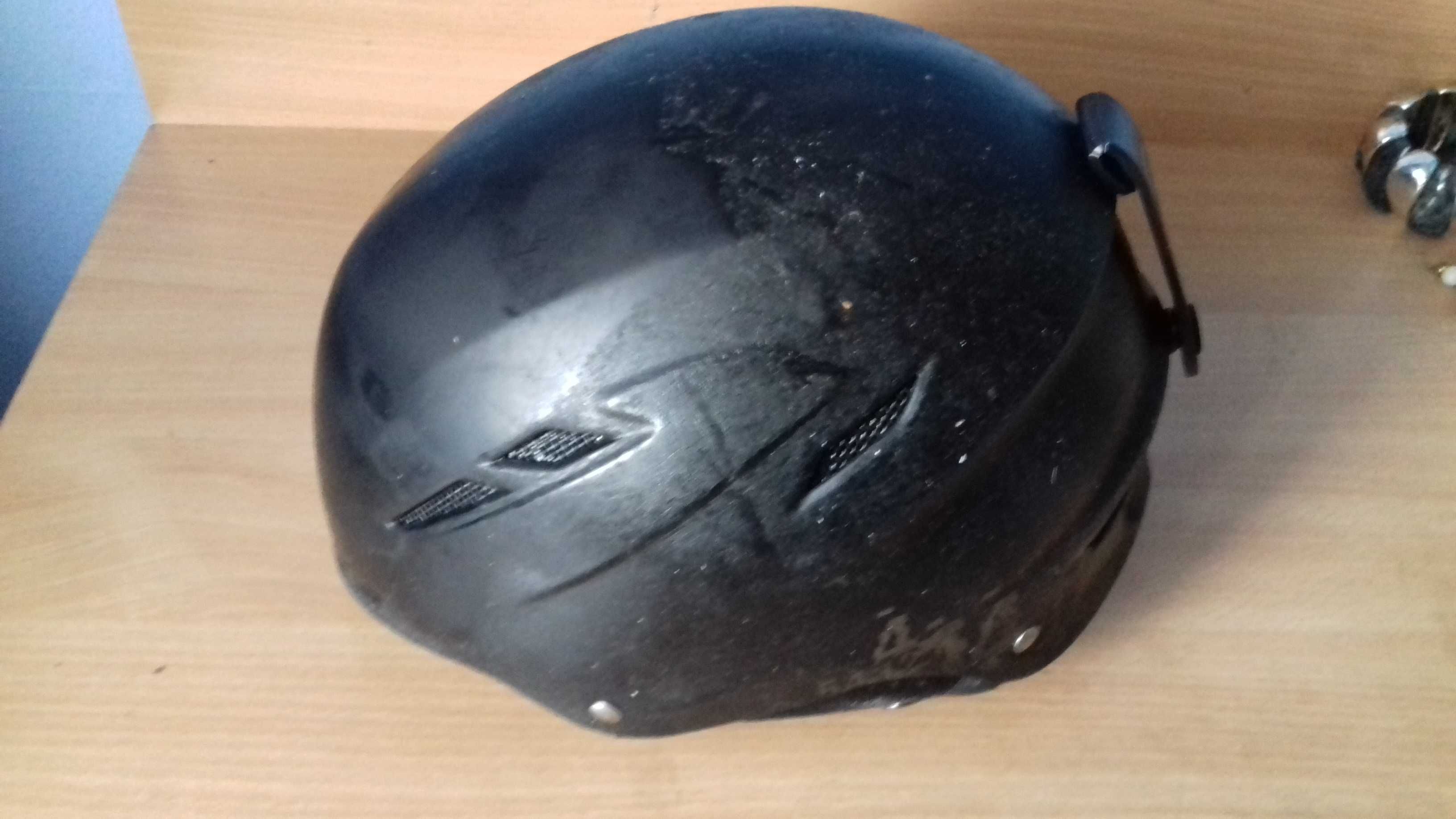 Kask narciarski IQ