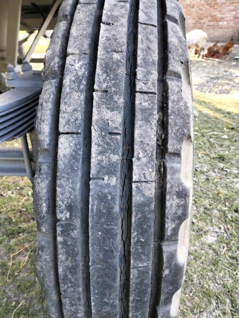 Продам причіп 2ПТС4.