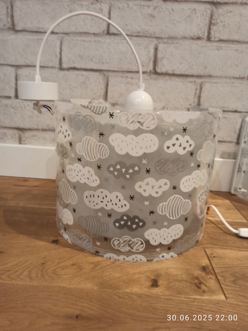 Lampa chmurka wiszącą i kinket do pokoju dziecięcego