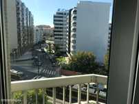 Magnífico T3+1 c/ L. Garagem/Remodelado/Impecável/Em plena Av. Repú...