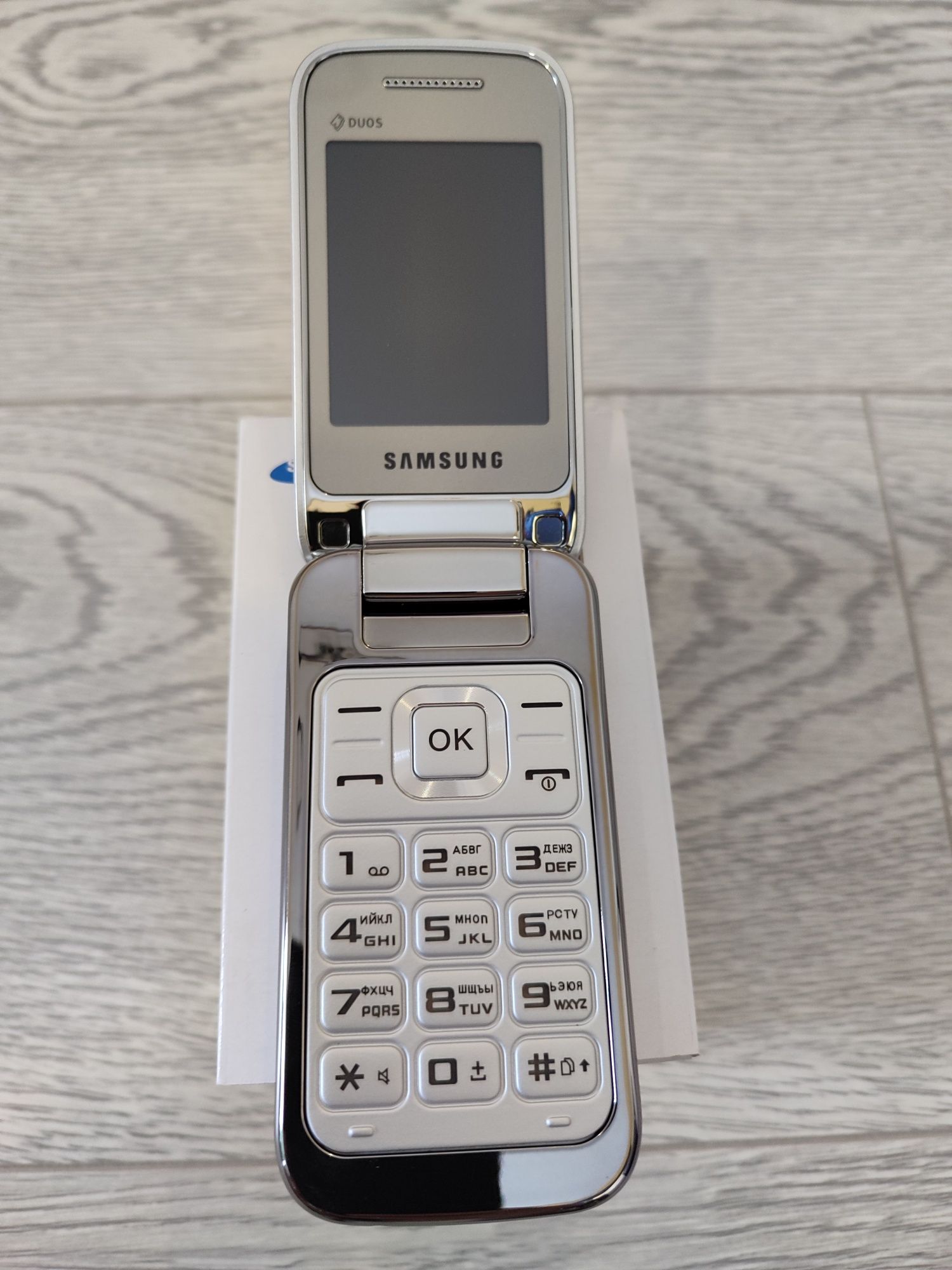 Мобільний телефон Samsung C3592 Black silver 2 SIM розкладачка 900 мАг