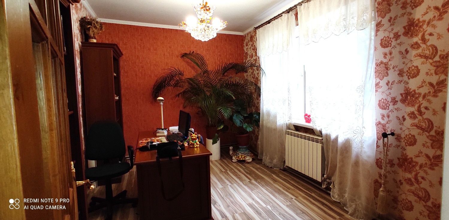 Будинок в Ірпені біля Центрального парку!