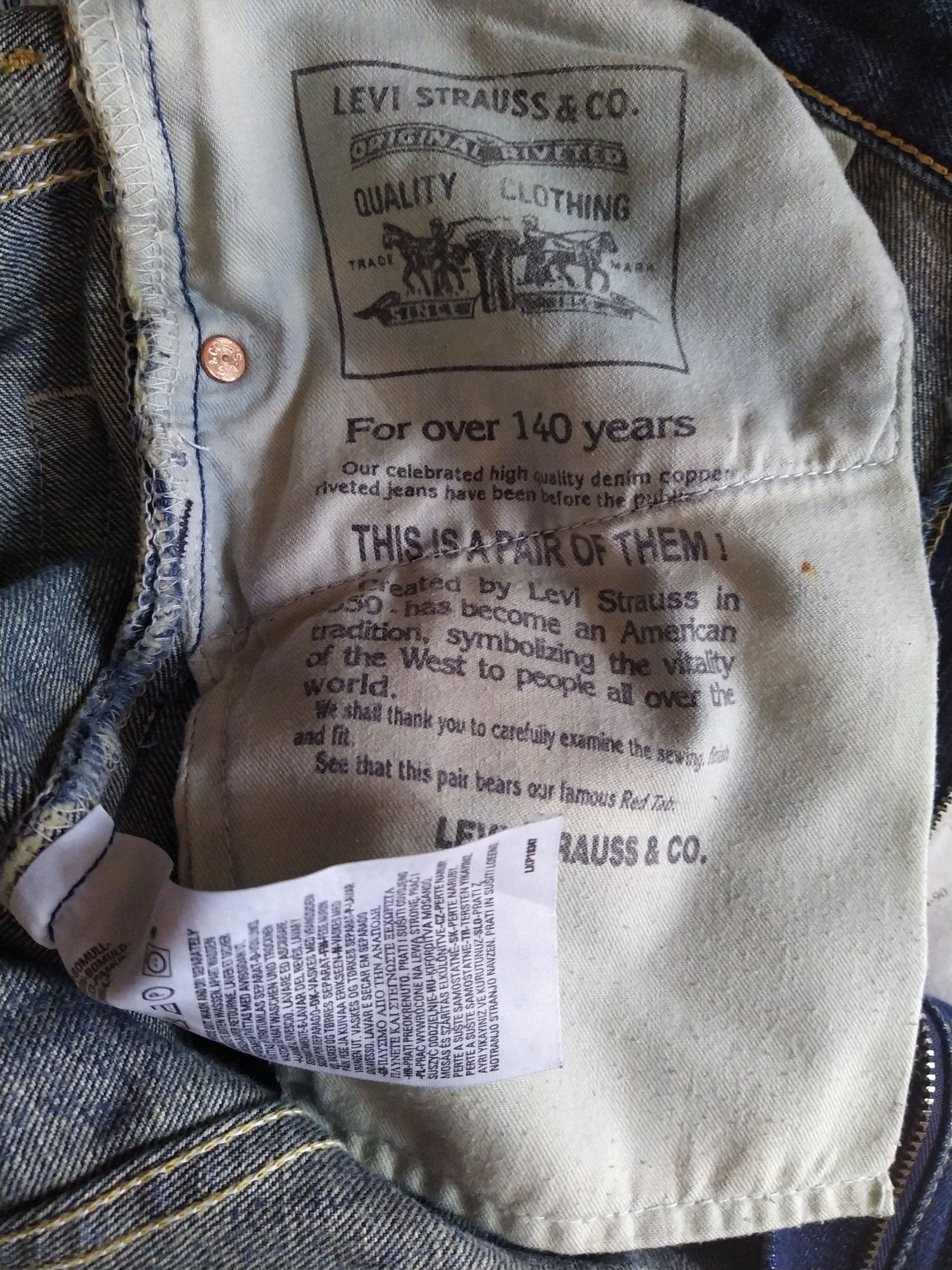 Джинсы Levi's 507