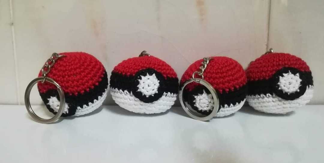 Pokebola / Pikachu em crochet, brinquedos para gatos, porta-chaves