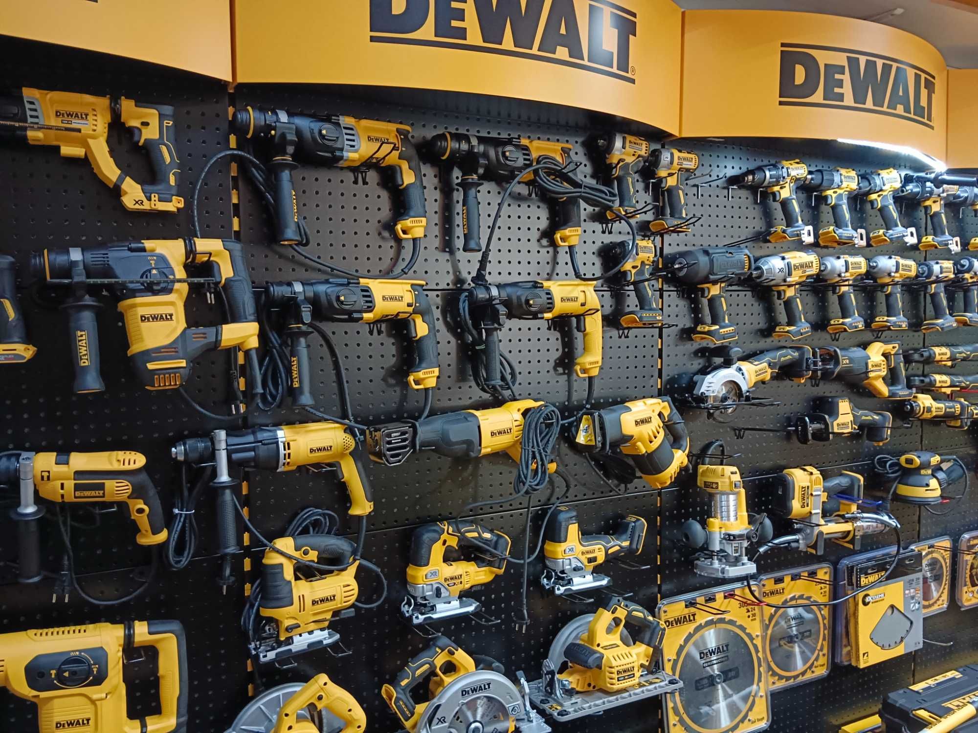 Młotowiertarka DEWALT DCH273N