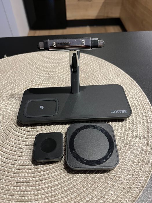 Ładowarka indukcyjna Unitek 3w1 do Apple