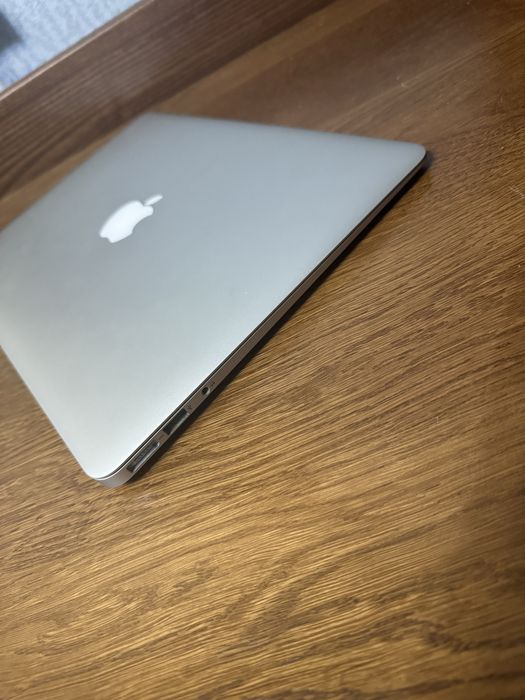 macbook air 13-inch 2017 повний комплект