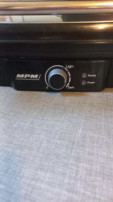 Grill elektryczny MPM MGR-09M