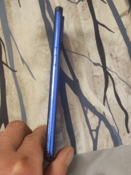 Продам телефон xiaomi mi 9 se