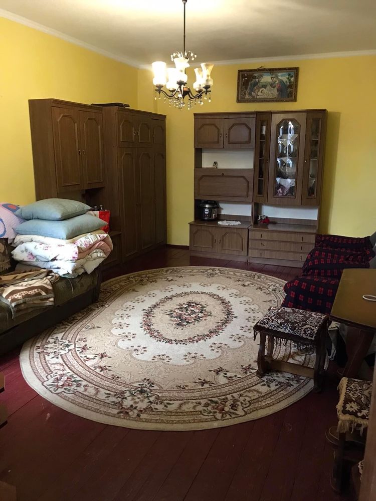 Продаю квартиру в Заліщиках