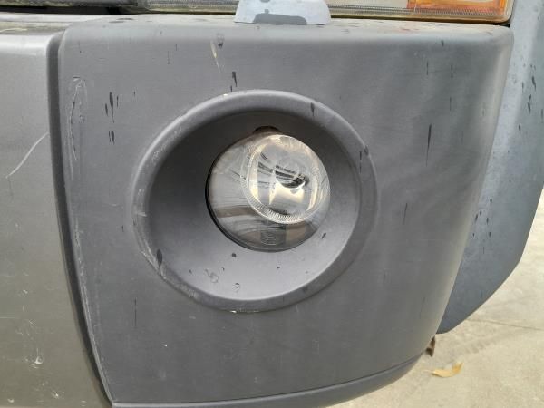 Farol nevoeiro frente esquerdo LAND ROVER Discovery III (L319)