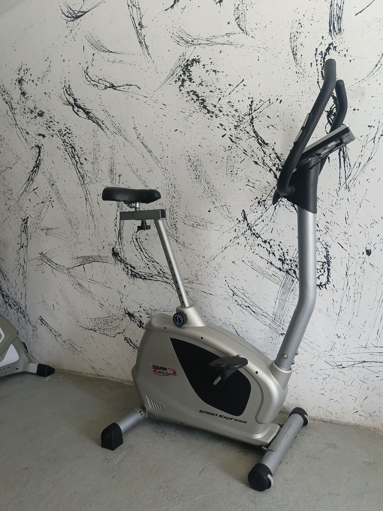 Rower Stacjonarny Elektromagnetyczny Programy Wysyłka HIT