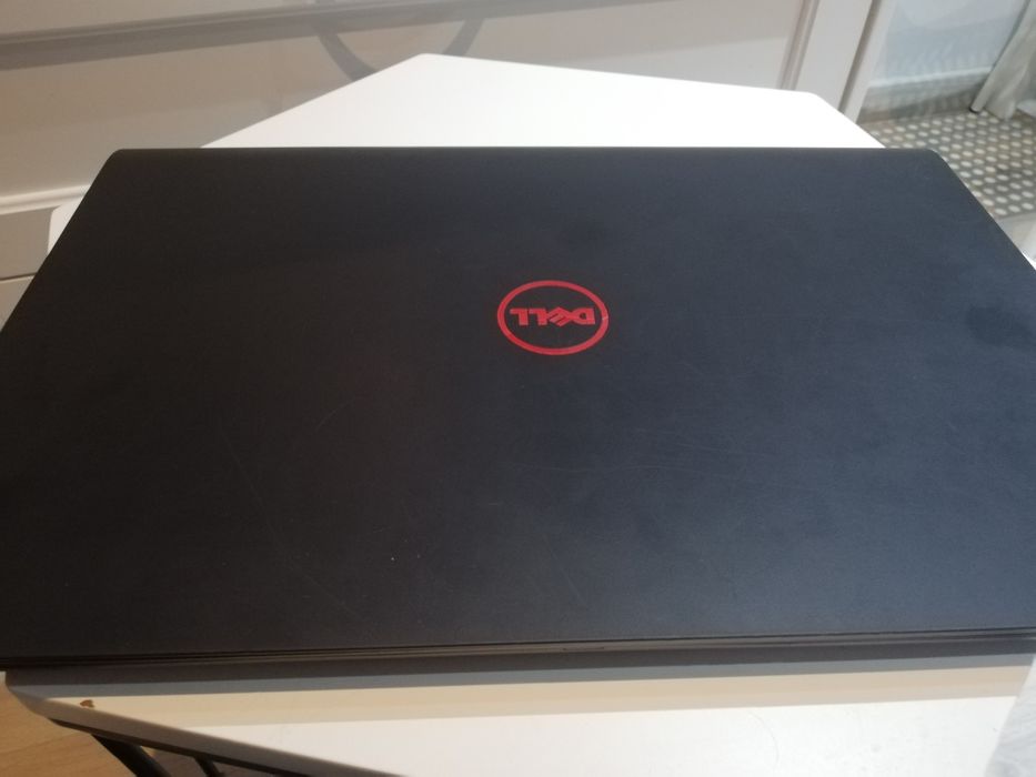 Laptop Dell Inspiron 15-5577 i5