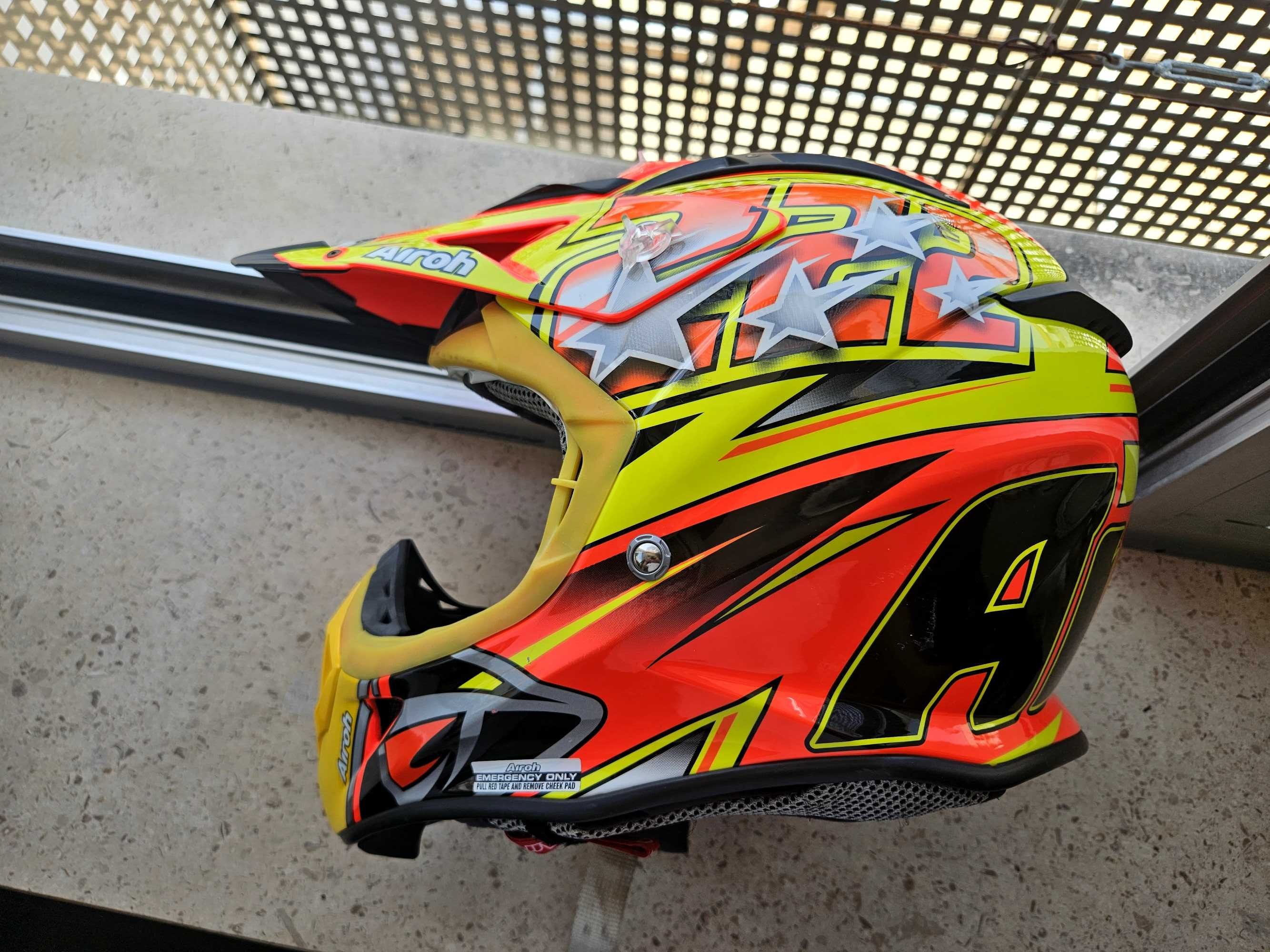 Capacete airoh motocross