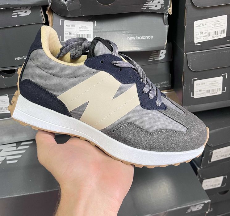 Жіночі кросівки демісезонні New Balance 327
Женские кроссовки НюБеленс