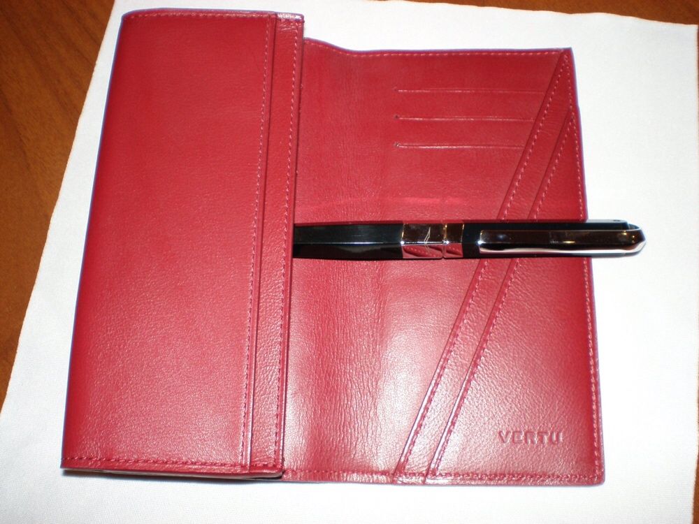 Оригинальный чехол Vertu Signature Touch