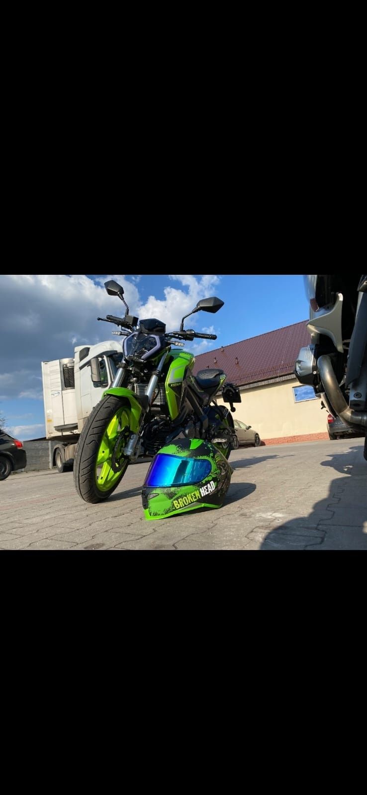 Motocykl keeway.