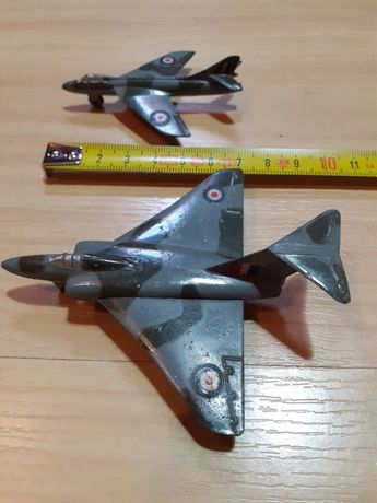 2 aviões antigos Dinky Toys