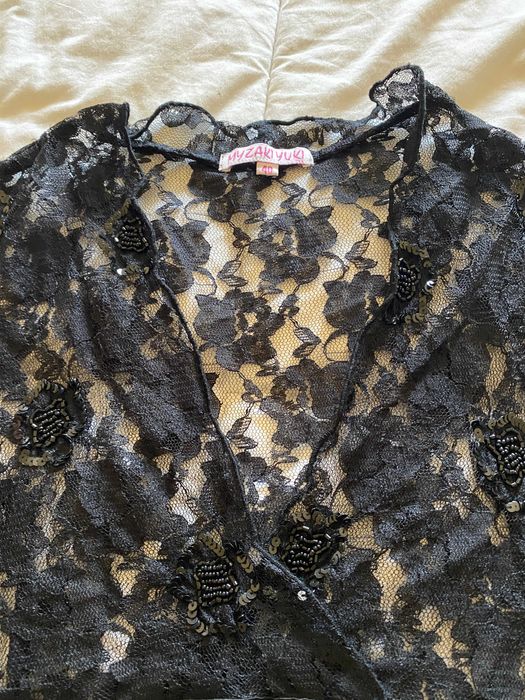 Top preto em renda - Tm. 40
