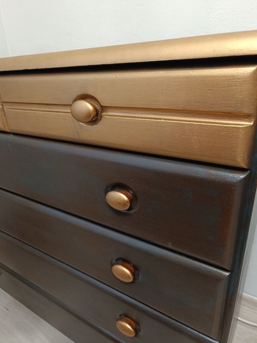 Komoda, szafka PRL drewniana z szufladami po renowacji