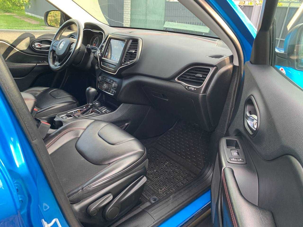 Jeep Cherokee trailhawk 2019