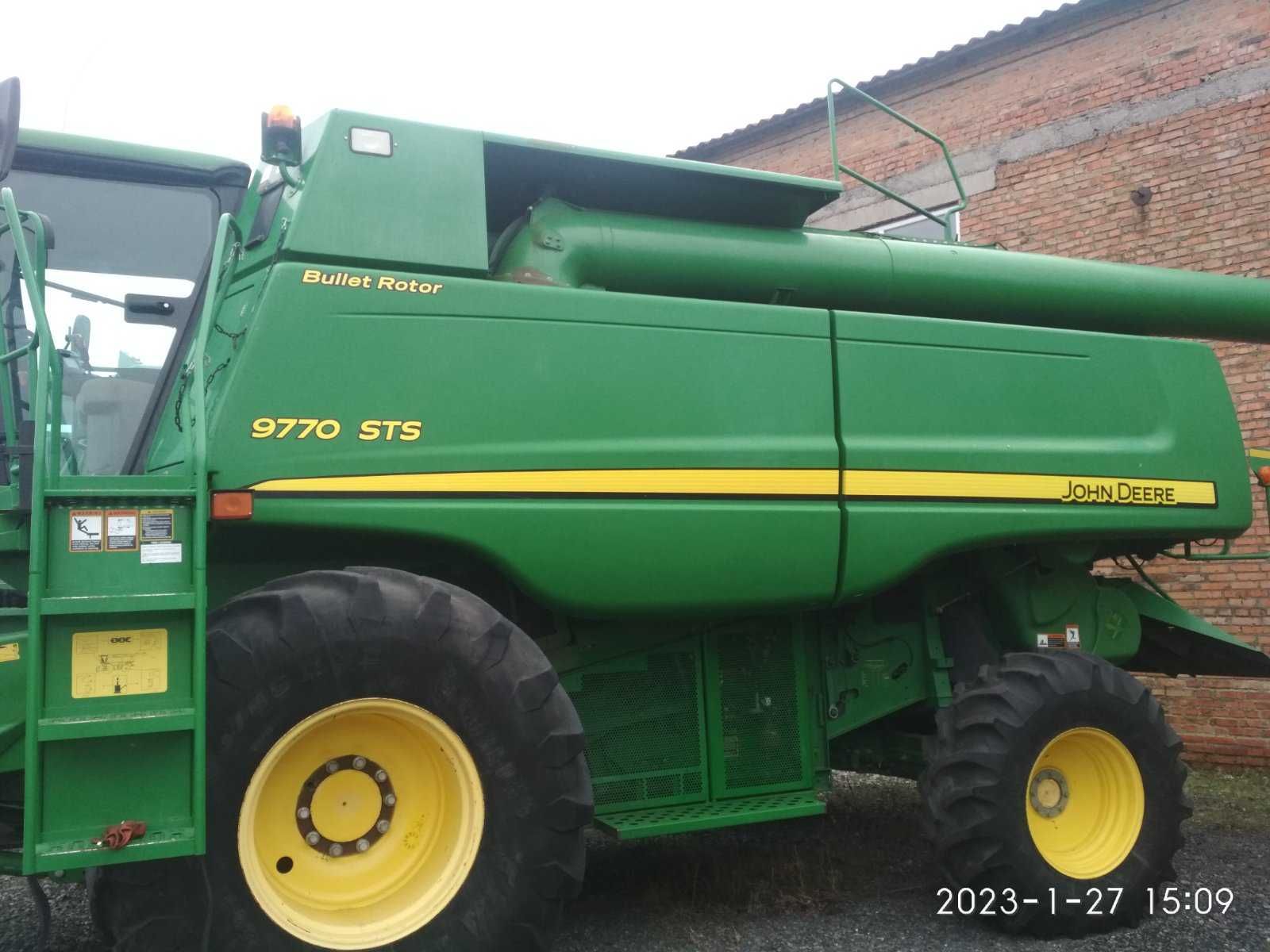 John Deere 9770 STS  Зернозбиральний комбайн