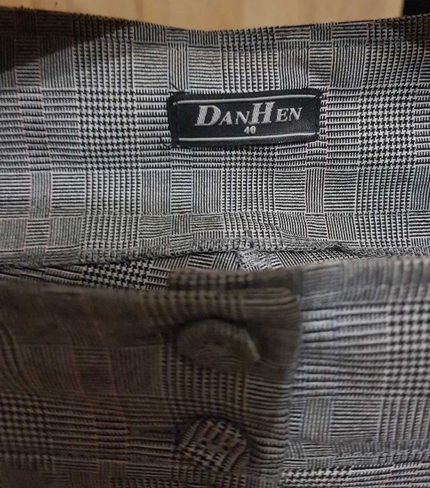 Dan Hen Spodnie Damskie wizytowe garniturowe r.40