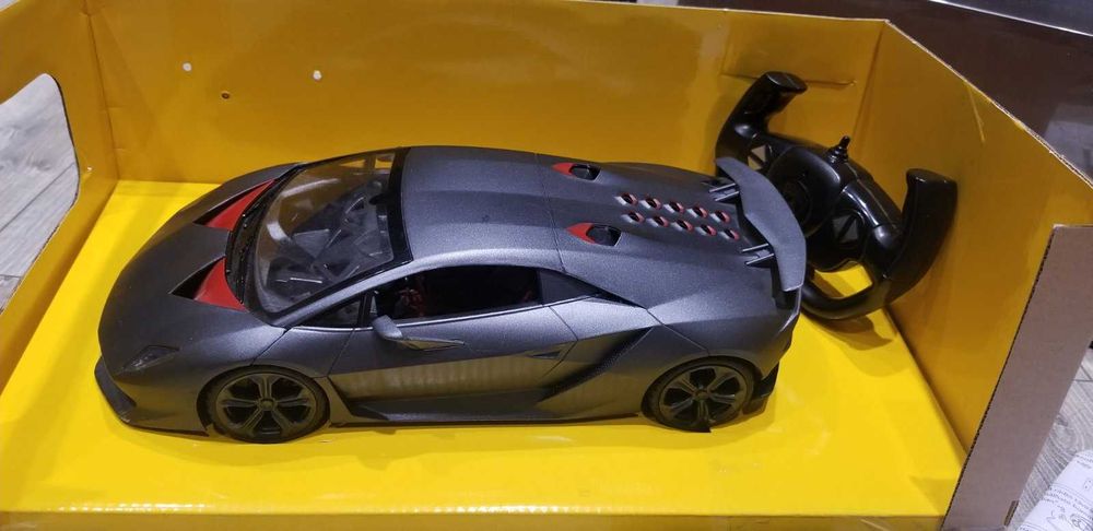 Lamborghini Sesto Elemento 1:14 Rastar На радиоуправлении
