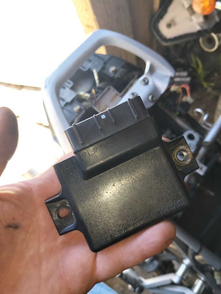 Hyosong GT 650 lagi felga stacyjka alternator moduł wydech ixil lampa