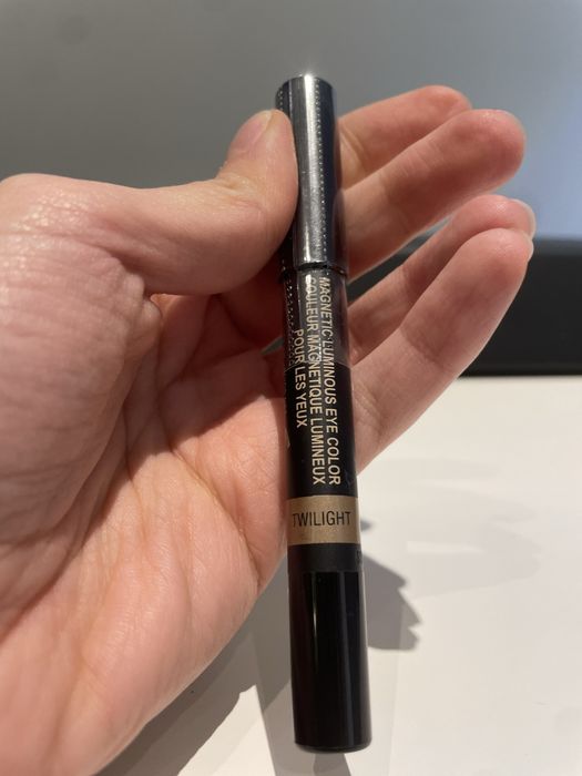 Nude Stix kredka do brwi NOWA ładna Tanio