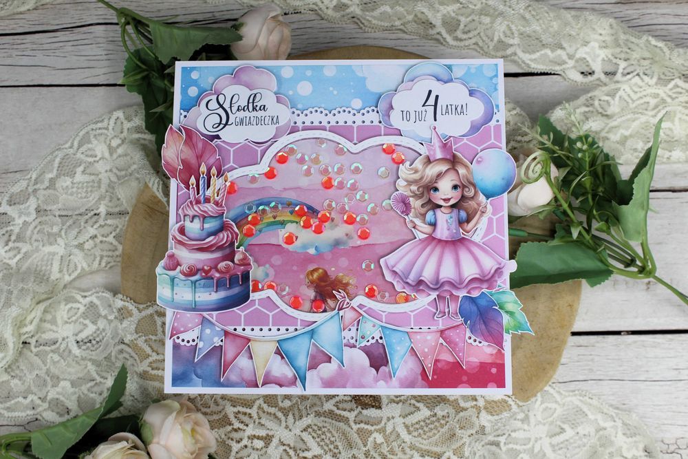 Urodzinowa kartka dla dziewczynki z przestrzennymi dekoracjami