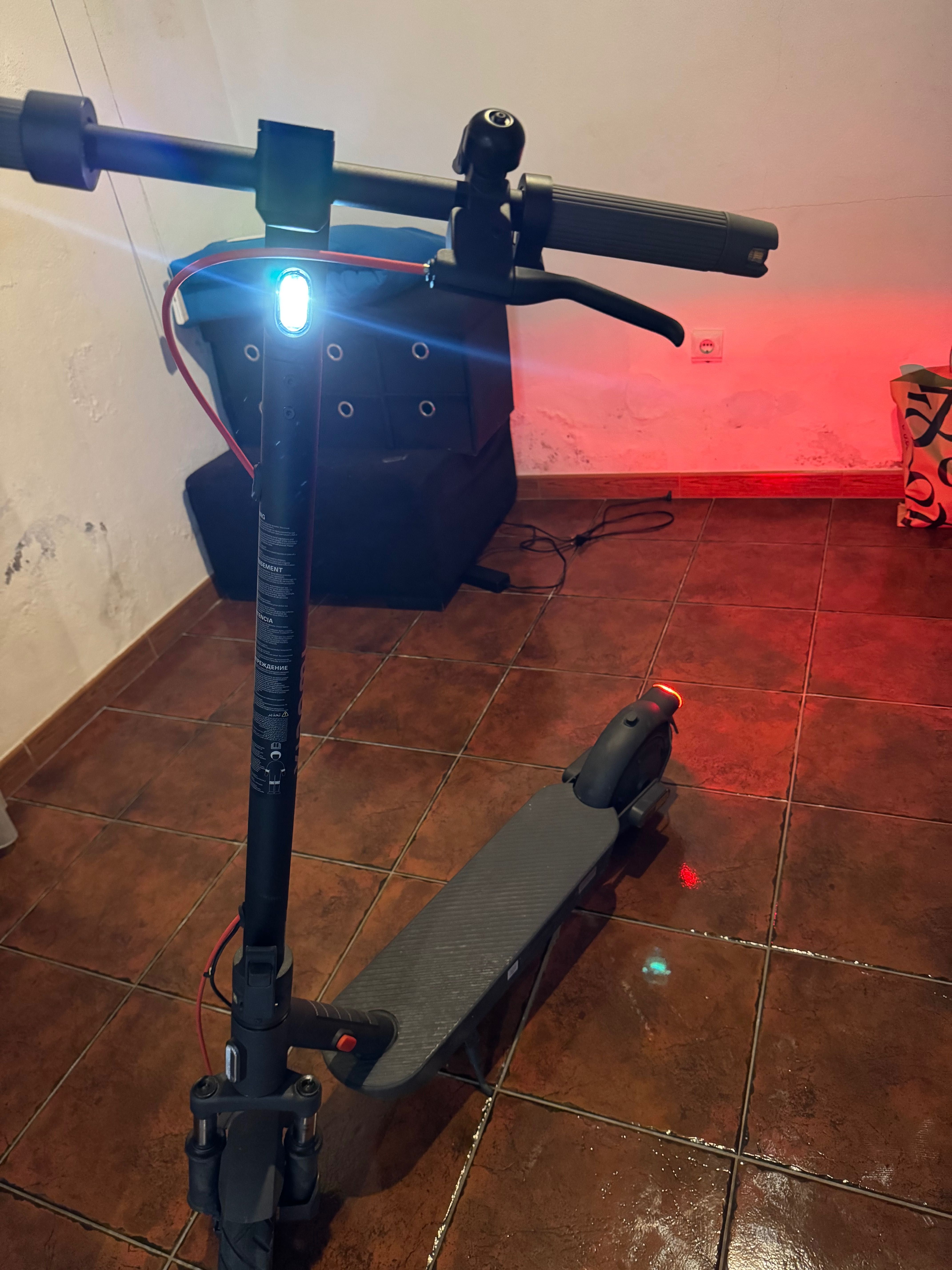 TROTINETE XIAOMI semi nova (60 km de autonomia)