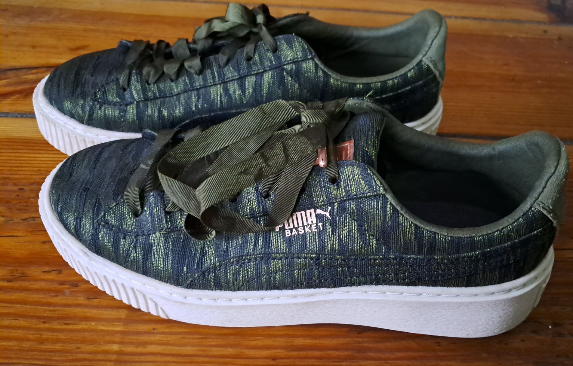 Damskie buty Puma Basket Platform 38,5