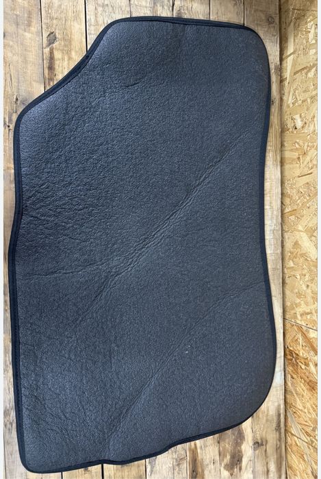 Коврики текстильні для рено дастер 2018