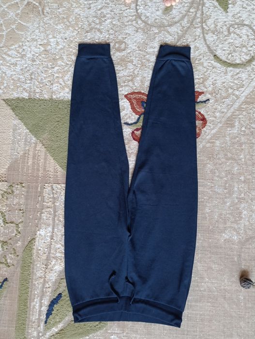 Продам теплые спортивные штаны унисекс р S