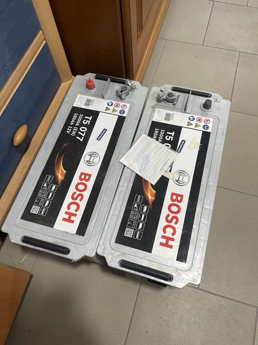 Вантажний акумулятор Bosch 180аh 2шт