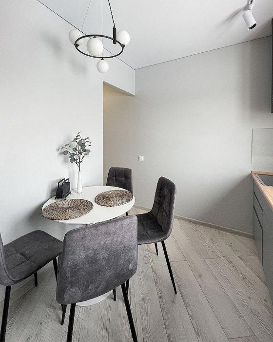 Центр,свет не выключают,новый ремонт,Дерибасовская,балкон,подобово,800