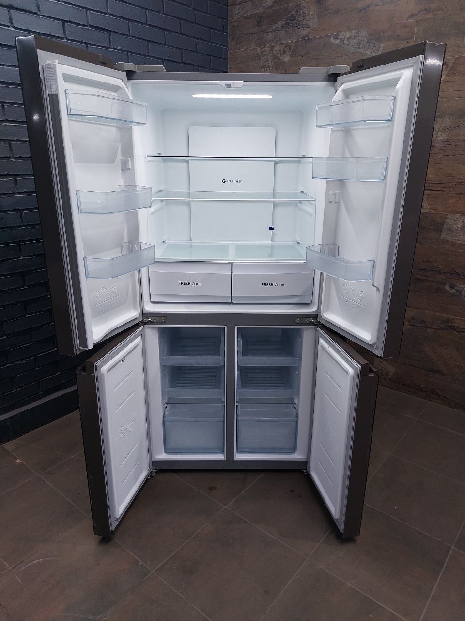 Холодильник Side-by-side Grundig SBS