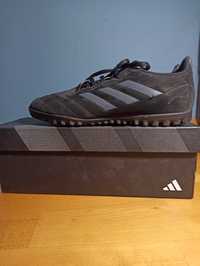 Sprzedam używane buty adidas.