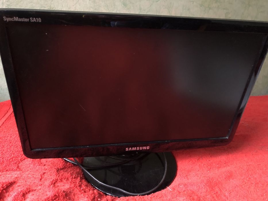 Монитор Samsung SyncMaster SA10