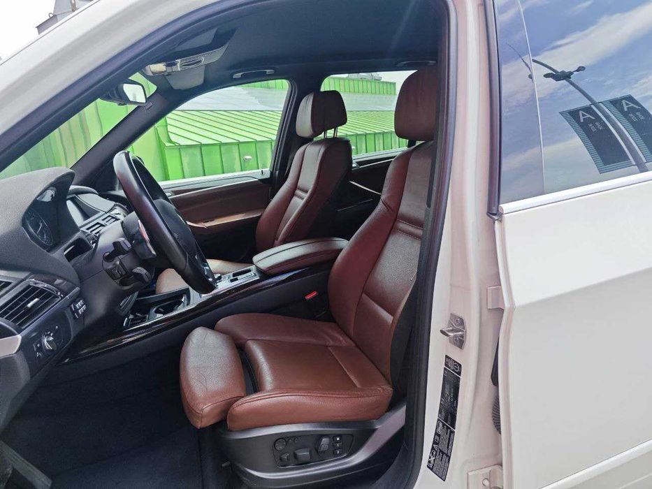 BMW x5 E70  3.5і 2012