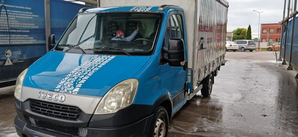 iveco daily 35S13 2,3 plandeka bus faktura VAT