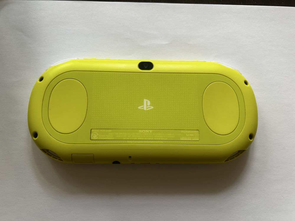PSP Vita Slim PCH2000