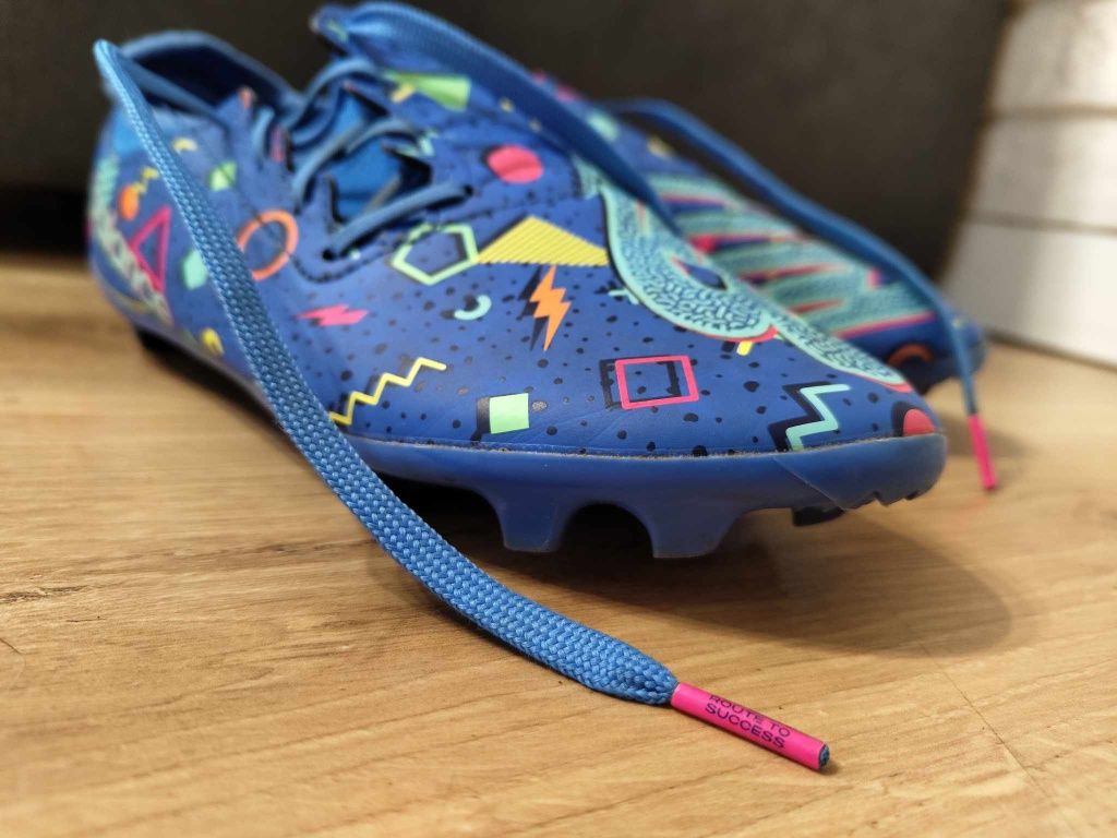 korki dziecięce piłkarskie NEW BALANCE raheem sterling furon V7 pro fg