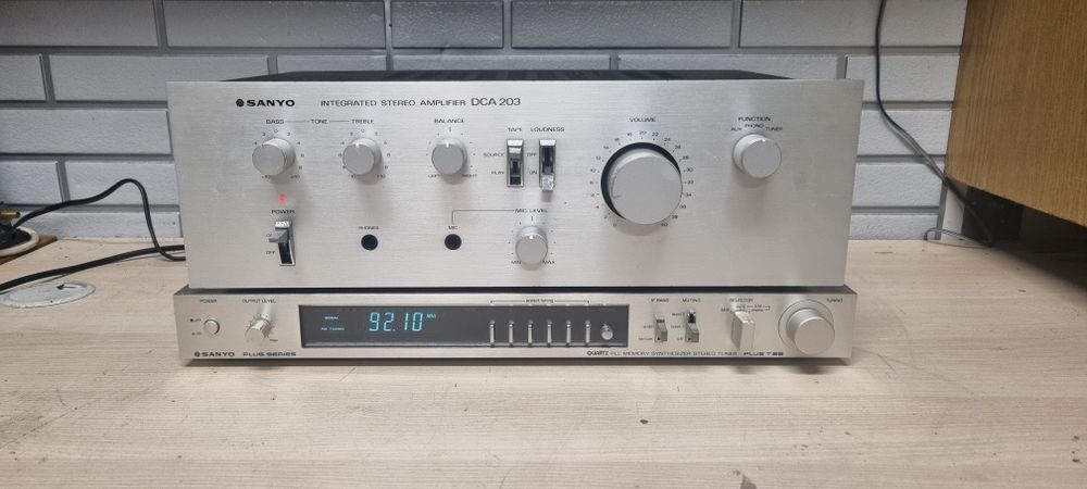 Wzmacniacz HI-FI stereo SANYO DCA-203