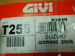 T255 GIVI stelaż sakw toreb bocznych SUZUKI GSR 600 (06 > 11) (SR116)