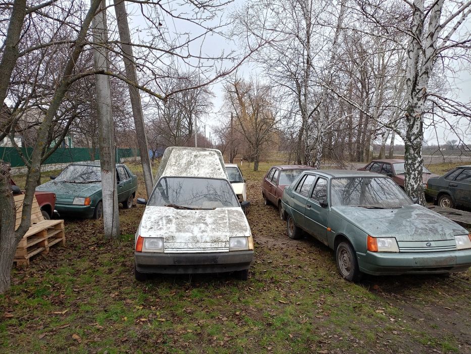 Таврія Славута практично всі 2007 рік стан гарні на запчастини