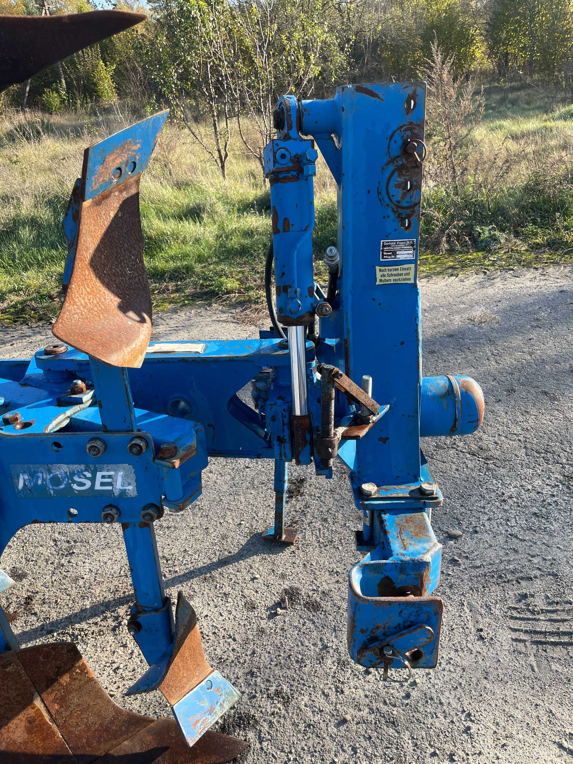 Плуг оборотний 3 корпусний Frost Mosel D110\3 Lemken Kverneland