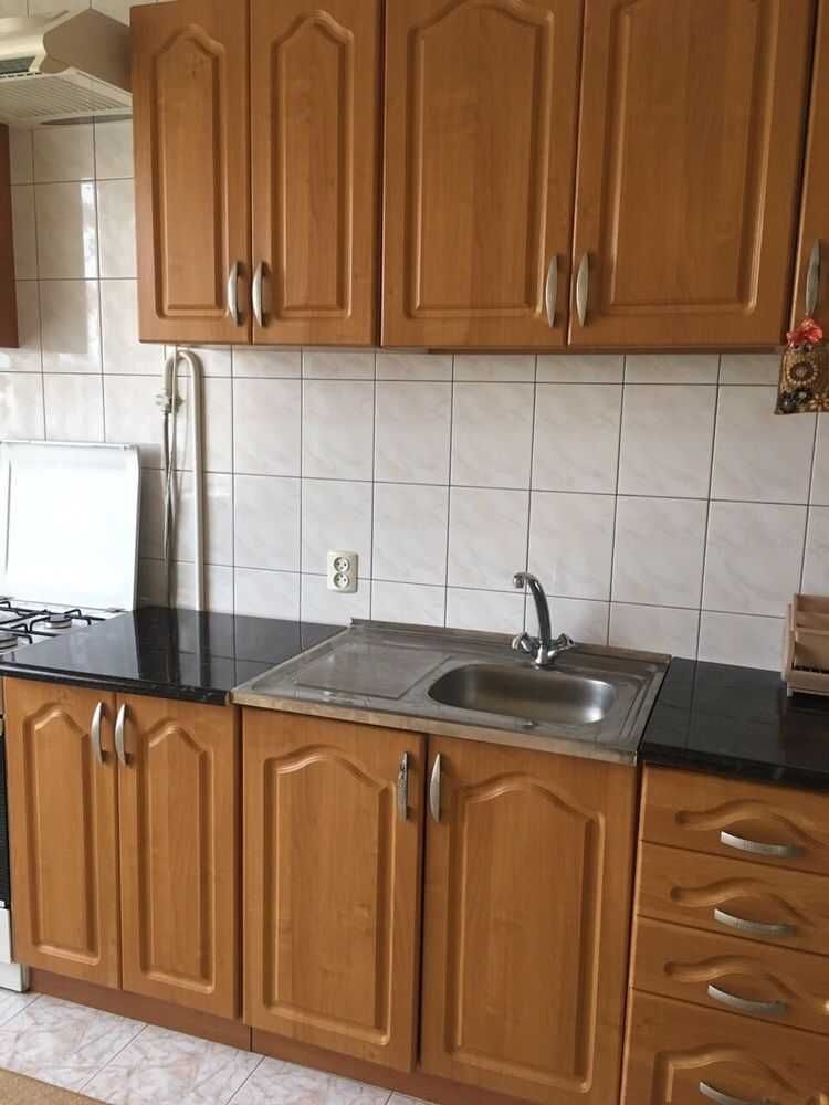 5-к. котедж 409,8 м2 з ремонтом, діл 10 сот за вул. Новокиселівська