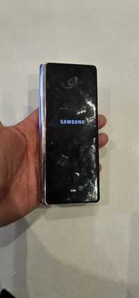 Samsung fold 2 uszkodzony